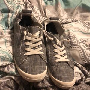 American eagle slide on sneakers